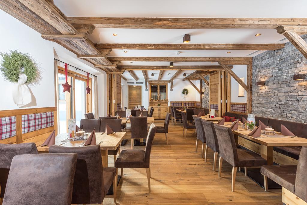 Pension Restaurant Dorfalm Leogang Exterior foto